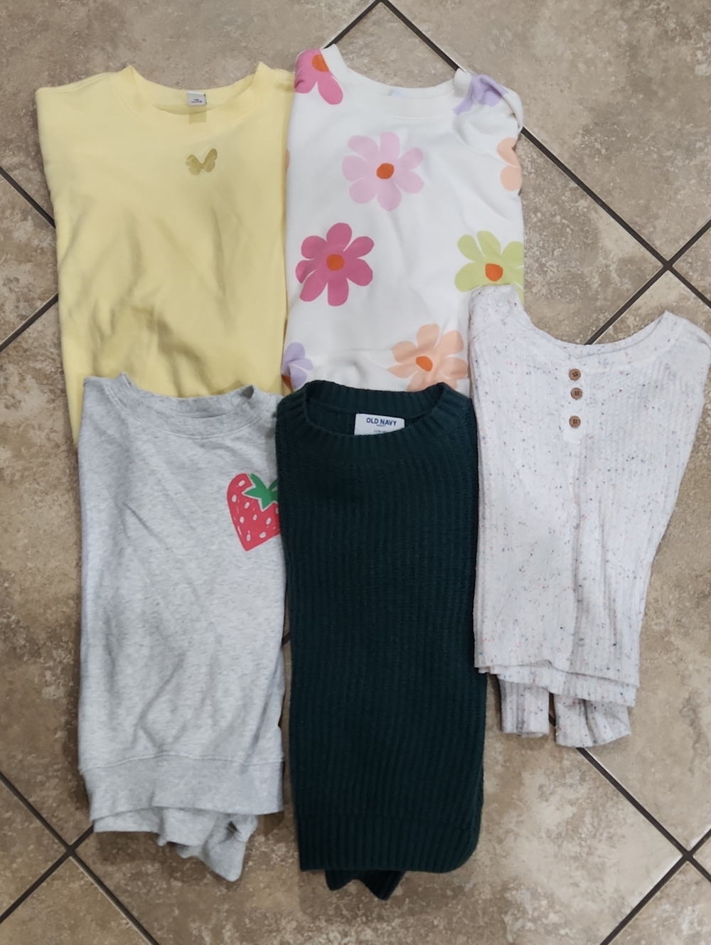Old Navy Girls Bundle Of 5 Sweaters